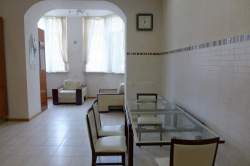 ул. Довженко, 4