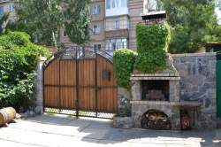 Pervomayskaya 6