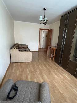 3-комнатная Продажа Курбаса 9