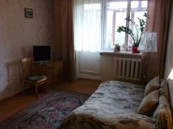 Репина, 8